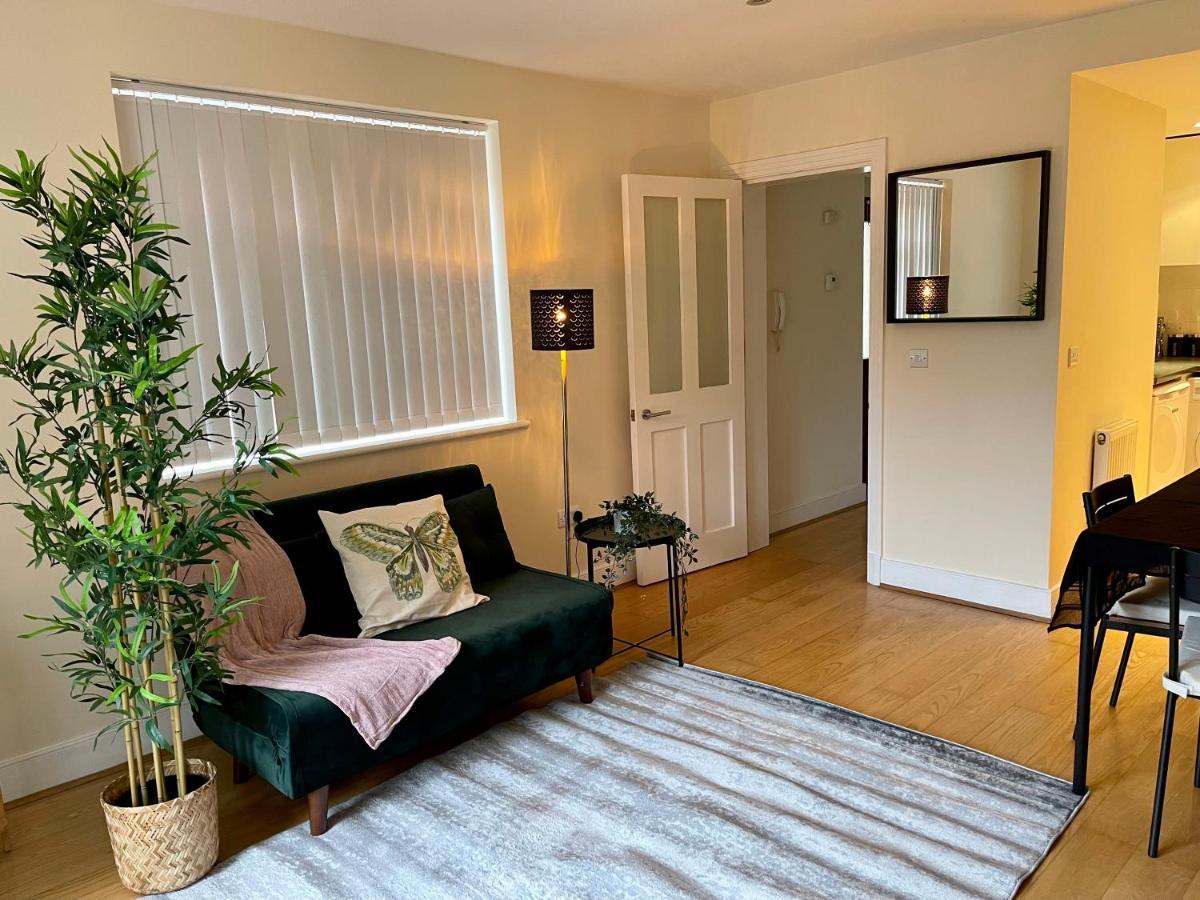 Mapesbury Dell Apartment Лондон Екстериор снимка